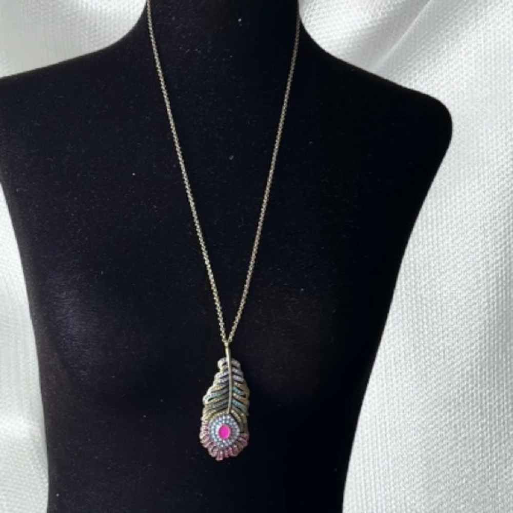 NECKLACE 2/$25 with leaf pendant